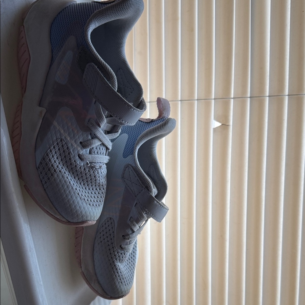 New Balance Kids Sneakers in Gray and Pink